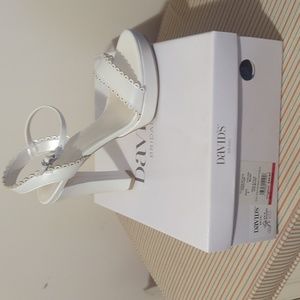 David bridal Asia ivory